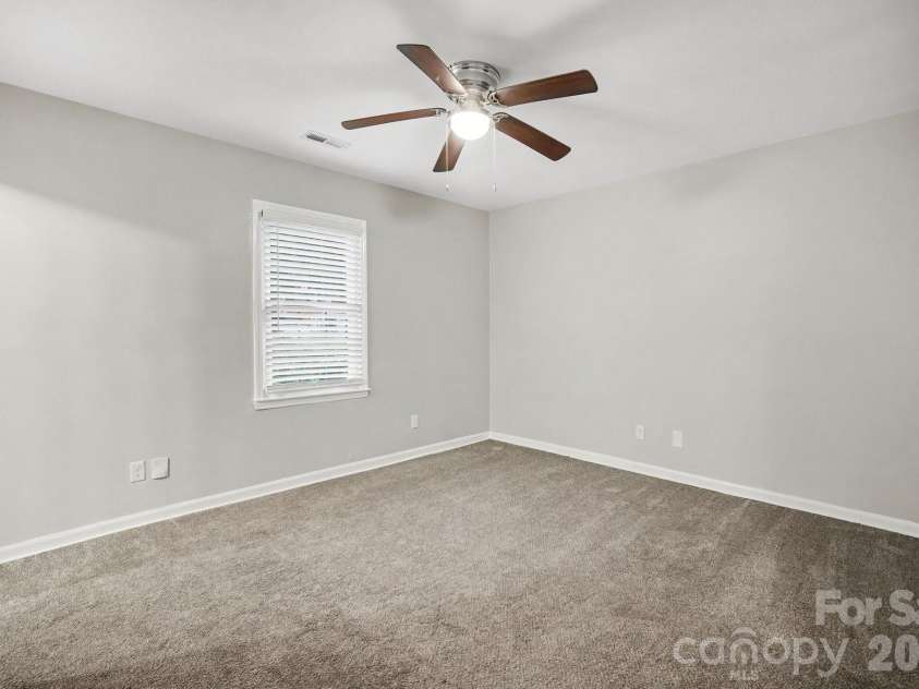5508 Whistlewood Lane, Charlotte, NC 28208.  MLS# CAR4429497, YatesRealty ID 54218. 