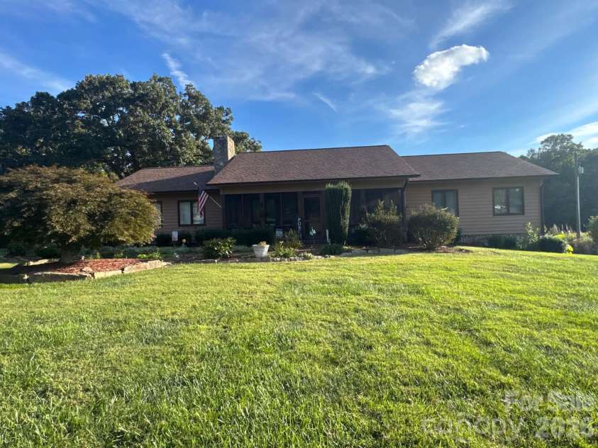 5231 Dusty Lane, Granite Falls, NC 28630.  MLS# CAR4430376, YatesRealty ID 54219. 