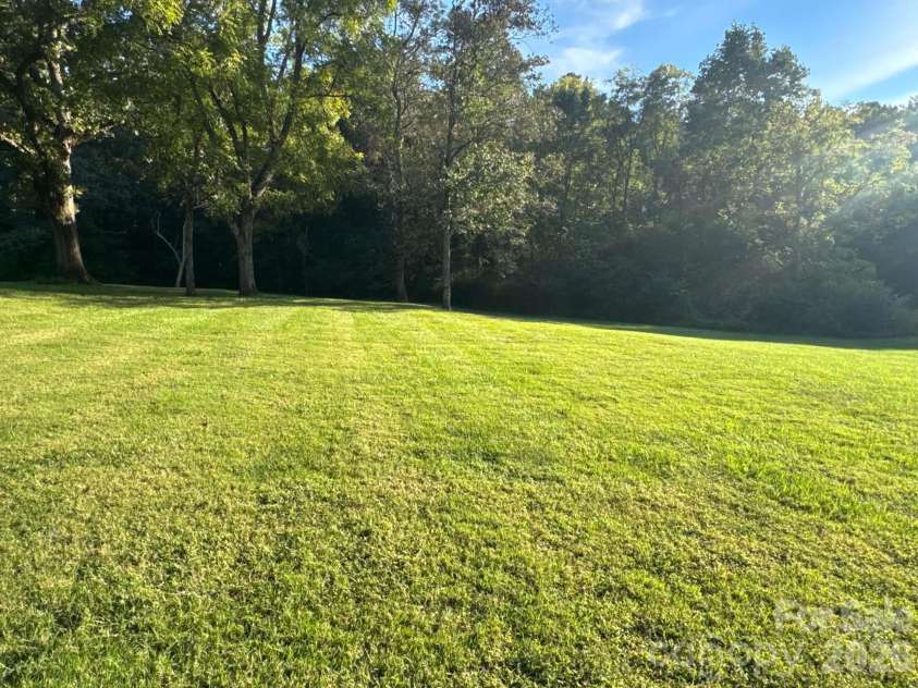 5231 Dusty Lane, Granite Falls, NC 28630.  MLS# CAR4430376, YatesRealty ID 54219. 