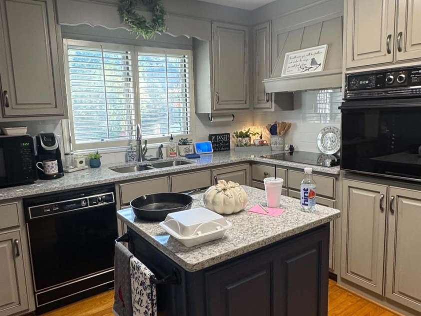 5231 Dusty Lane, Granite Falls, NC 28630.  MLS# CAR4430376, YatesRealty ID 54219. 