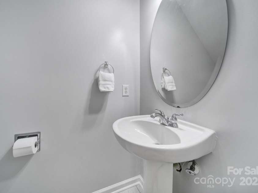 2399 Woodridge Drive, Fort Mill, SC 29715.  MLS# CAR4231680, YatesRealty ID 5422. 