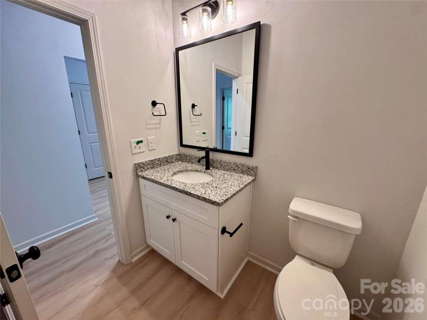 1106 Montcalm Street, Charlotte, NC 28208.  MLS# CAR4430071, YatesRealty ID 54222. 
