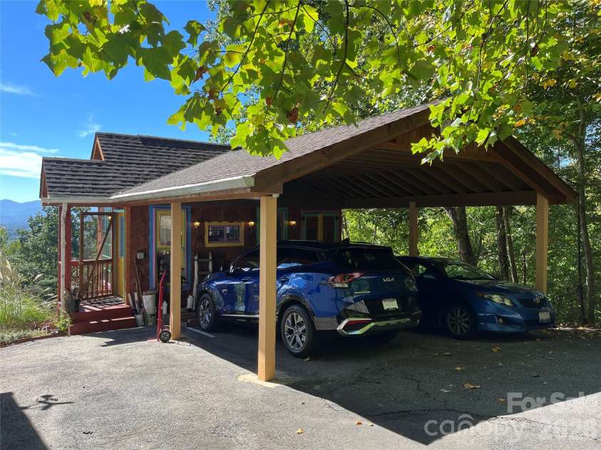 121 Hidden Meadow Drive, Candler, NC 28715.  MLS# CAR4430156, YatesRealty ID 54224. 