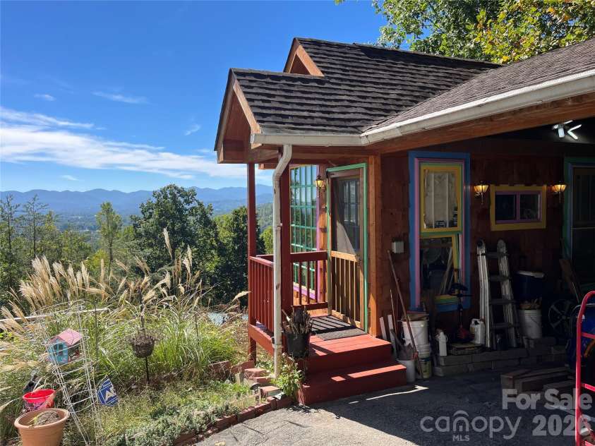 121 Hidden Meadow Drive, Candler, NC 28715.  MLS# CAR4430156, YatesRealty ID 54224. Workshop view