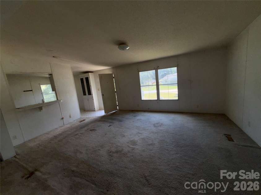 176 Mandy Lane, Union, SC 29379.  MLS# CAR4430653, YatesRealty ID 54225. 