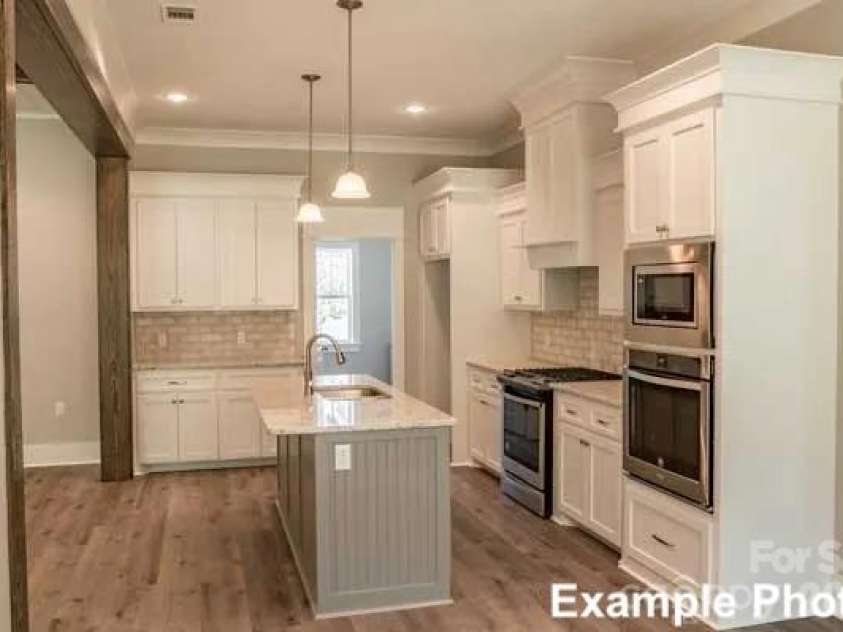 194 Sams Way, Statesville, NC 28625.  MLS# CAR4428928, YatesRealty ID 54228. Craftsman House Plan #50-249 - Kitchen