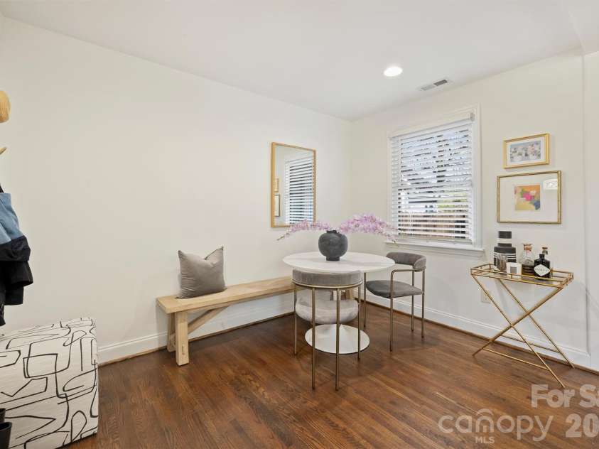 1515 Winston Drive, Charlotte, NC 28205.  MLS# CAR4358762, YatesRealty ID 5423. 
