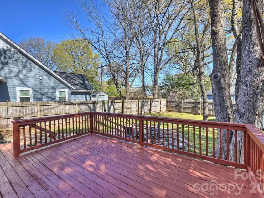 1515 Winston Drive, Charlotte, NC 28205.  MLS# CAR4358762, YatesRealty ID 5423. 