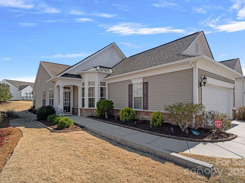 3100 Azalea Drive, Fort Mill, SC 29707.  MLS# CAR4234468, YatesRealty ID 5423. 