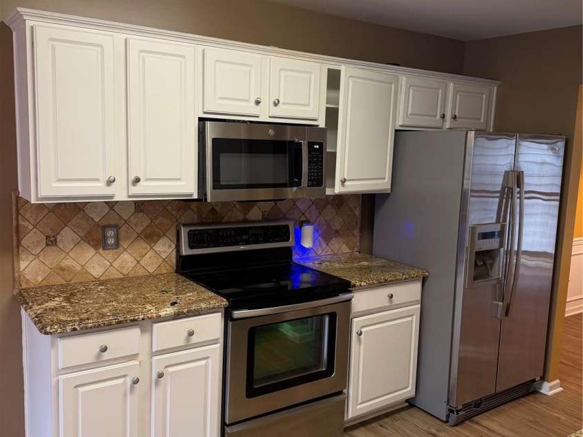 11926 Hawick Valley Lane, Charlotte, NC 28277.  MLS# CAR4333536, YatesRealty ID 54230. 