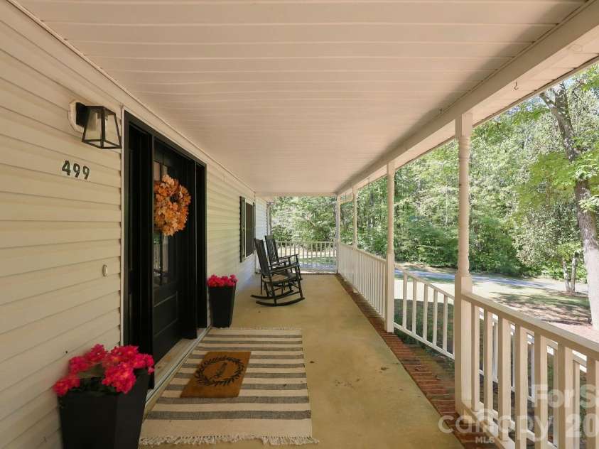 499 Sandy Creek Lane, Lexington, NC 27295.  MLS# CAR4430585, YatesRealty ID 54230. 