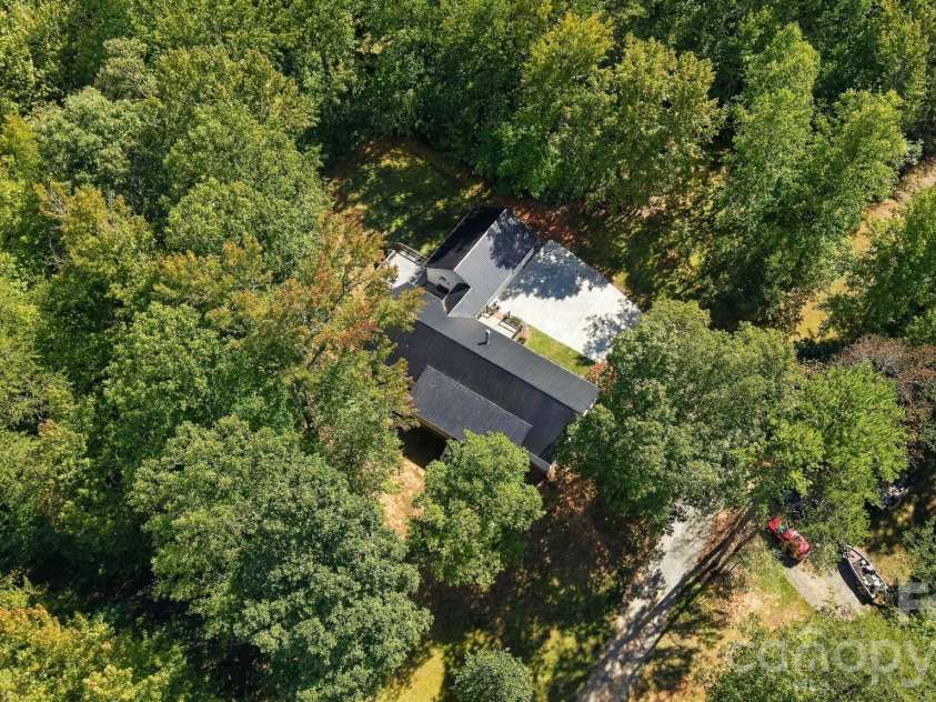 499 Sandy Creek Lane, Lexington, NC 27295.  MLS# CAR4430585, YatesRealty ID 54230. 