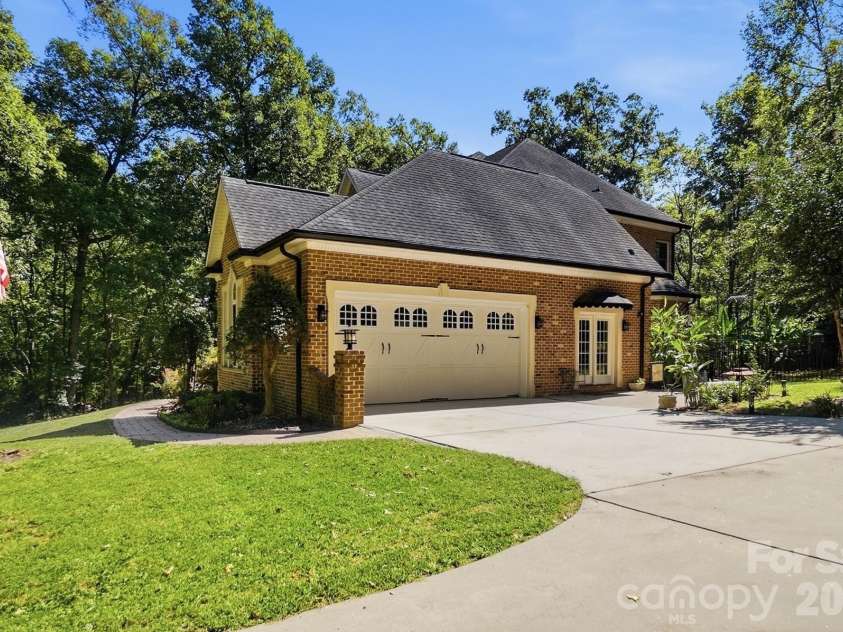 2930 Sweetgrass Lane, Monroe, NC 28112.  MLS# CAR4418923, YatesRealty ID 54232. Attached 2 Car Garage