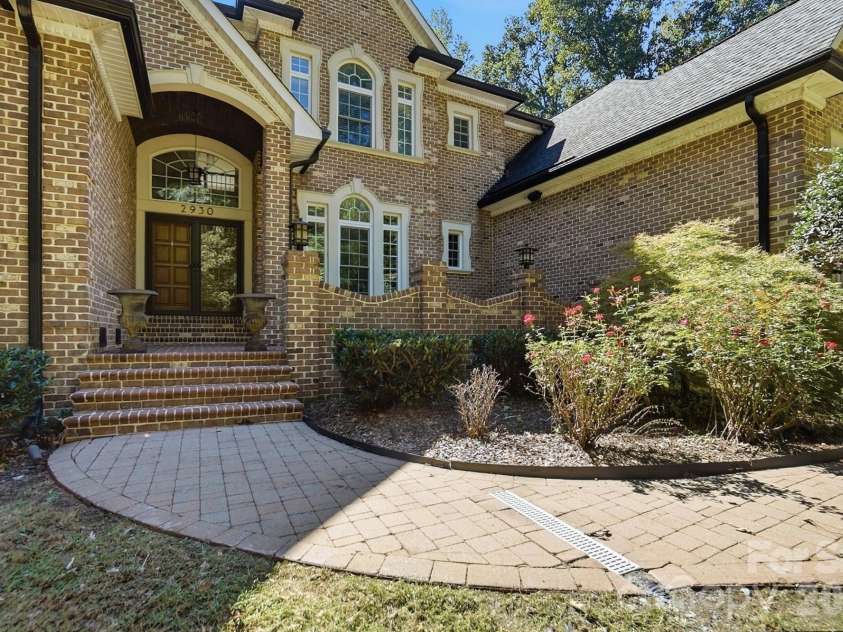 2930 Sweetgrass Lane, Monroe, NC 28112.  MLS# CAR4418923, YatesRealty ID 54232. Grand Entrance