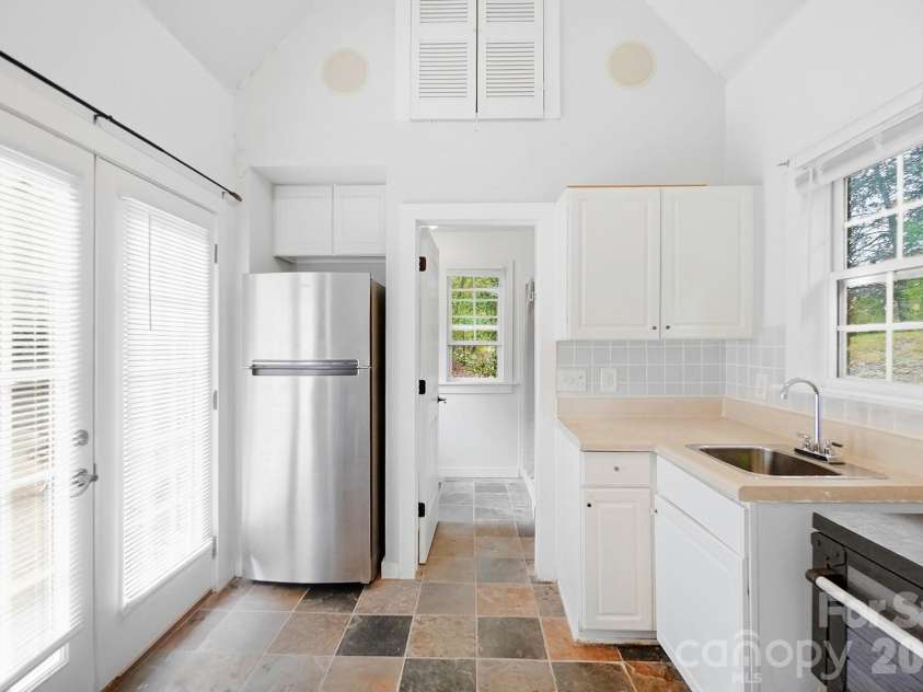 2930 Sweetgrass Lane, Monroe, NC 28112.  MLS# CAR4418923, YatesRealty ID 54232. Pool House with Full Bathroom & Mini Kitchen
