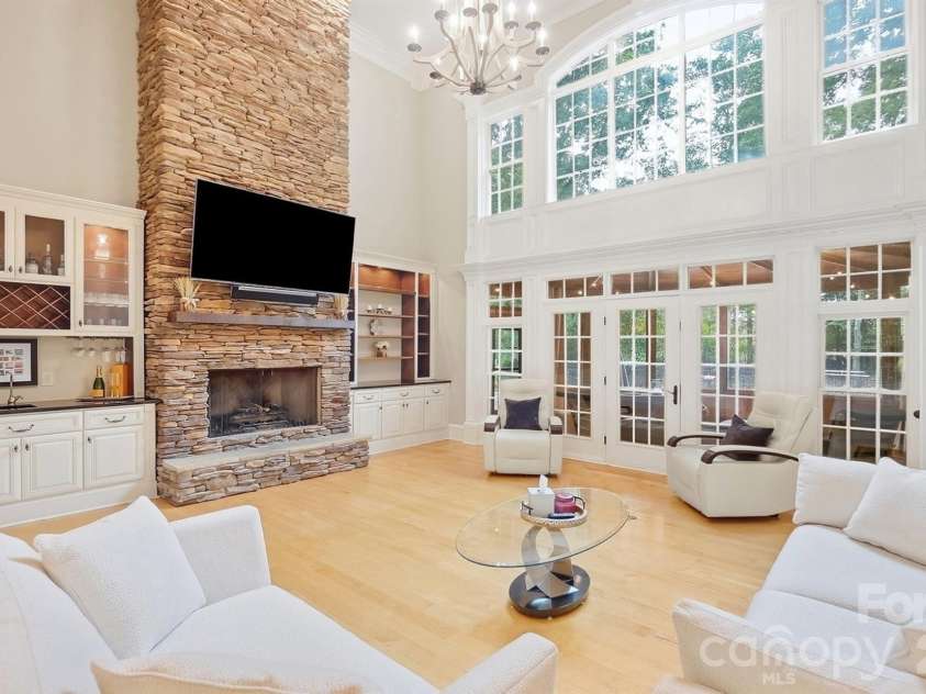 2930 Sweetgrass Lane, Monroe, NC 28112.  MLS# CAR4418923, YatesRealty ID 54232. Stunning 2 Story Great Room