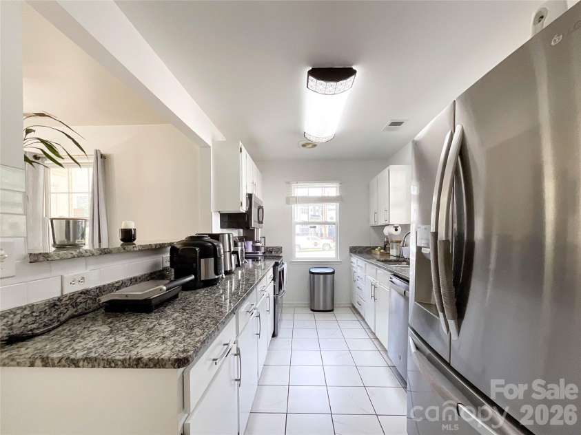 1501 Effingham Road, Charlotte, NC 28208.  MLS# CAR4430115, YatesRealty ID 54236. 