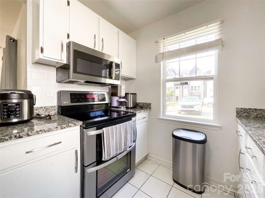 1501 Effingham Road, Charlotte, NC 28208.  MLS# CAR4430115, YatesRealty ID 54236. 