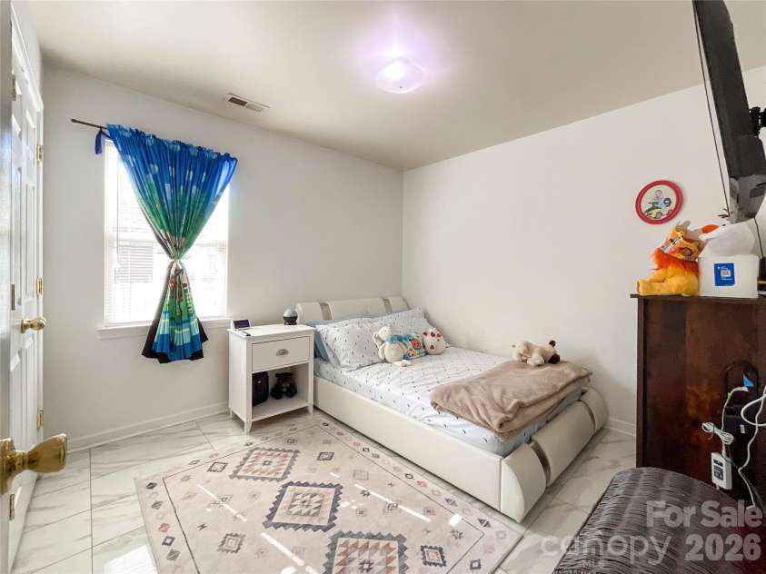 1501 Effingham Road, Charlotte, NC 28208.  MLS# CAR4430115, YatesRealty ID 54236. 