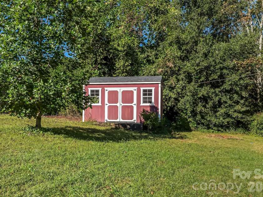 2480 Raintree Street, Connelly Springs, NC 28612.  MLS# CAR4429945, YatesRealty ID 54238. 