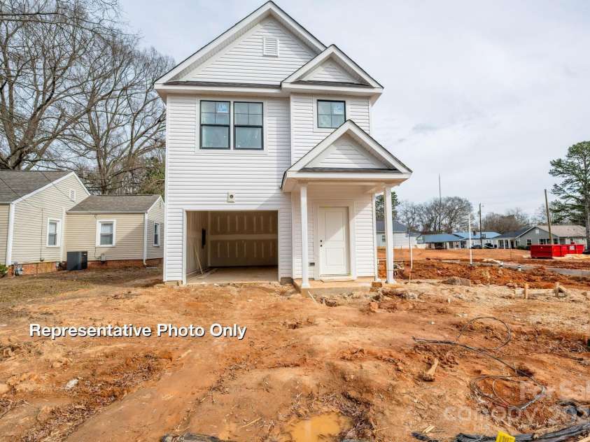 164 Sycamore Street, Mooresville, NC 28115.  MLS# CAR4231421, YatesRealty ID 5424. 1 Car Garage