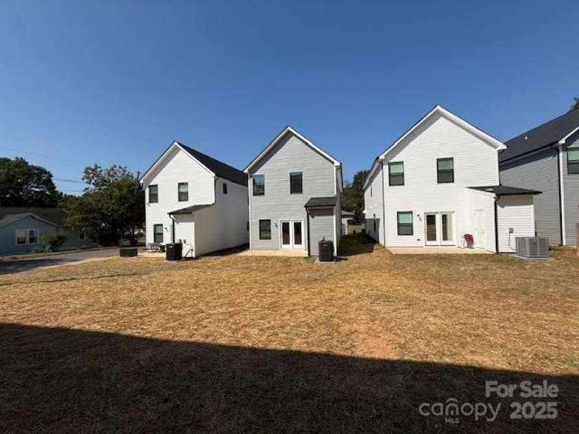 164 Sycamore Street, Mooresville, NC 28115.  MLS# CAR4231421, YatesRealty ID 5424. Backyard