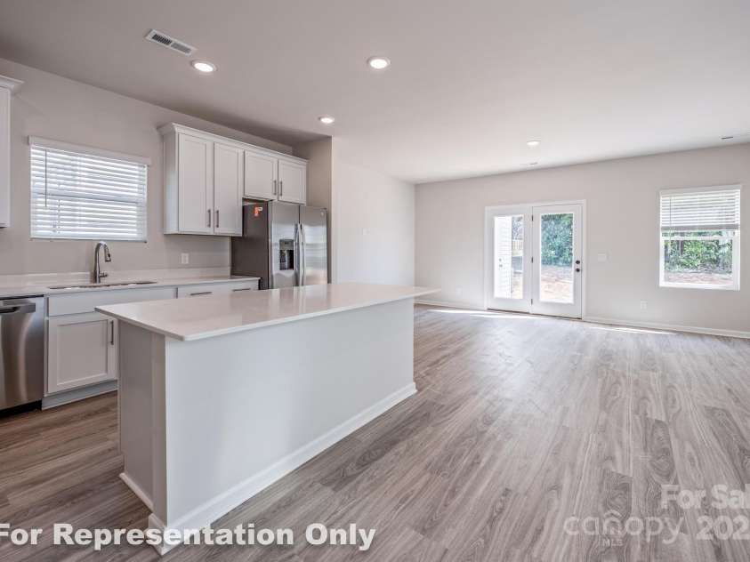 164 Sycamore Street, Mooresville, NC 28115.  MLS# CAR4231421, YatesRealty ID 5424. Living/Dining Area