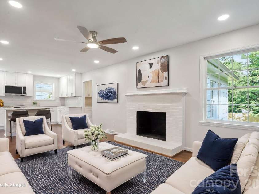 6100 Ashcrest Drive, Charlotte, NC 28217.  MLS# CAR4346577, YatesRealty ID 5424. 