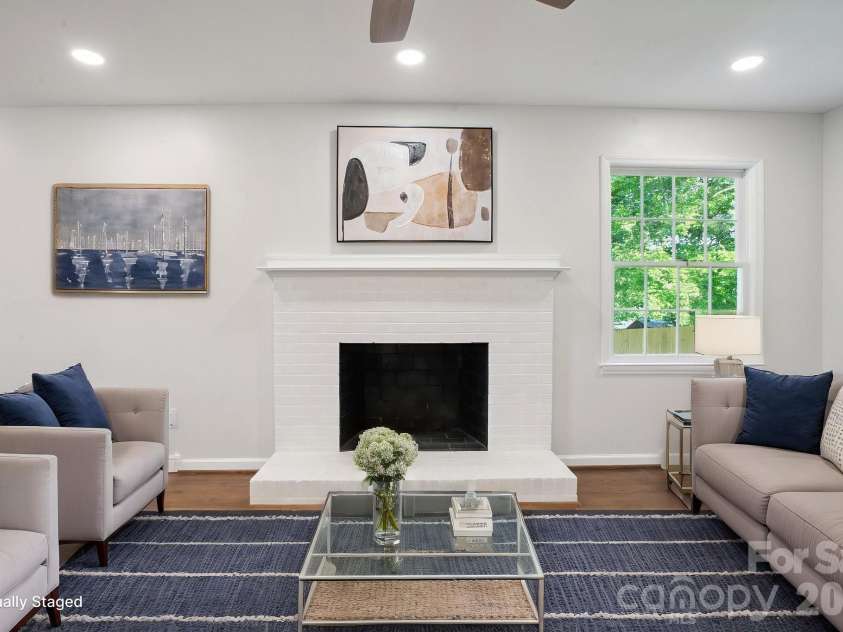 6100 Ashcrest Drive, Charlotte, NC 28217.  MLS# CAR4346577, YatesRealty ID 5424. 