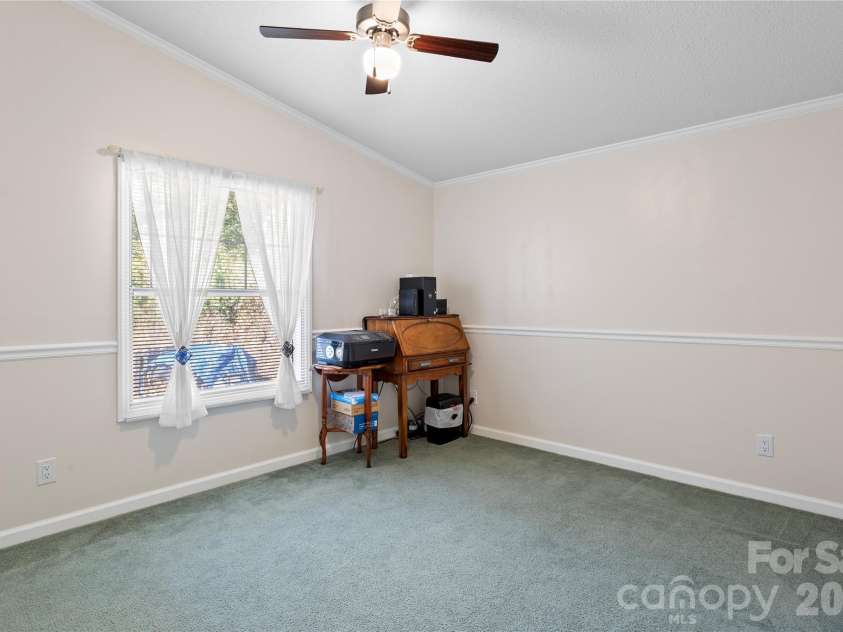 183 Gobbler Circle, Horse Shoe, NC 28742.  MLS# CAR4430660, YatesRealty ID 54240. 