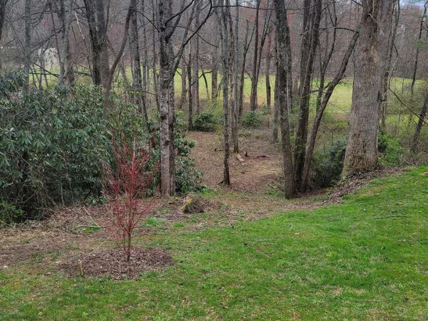 183 Gobbler Circle, Horse Shoe, NC 28742.  MLS# CAR4430660, YatesRealty ID 54240. 