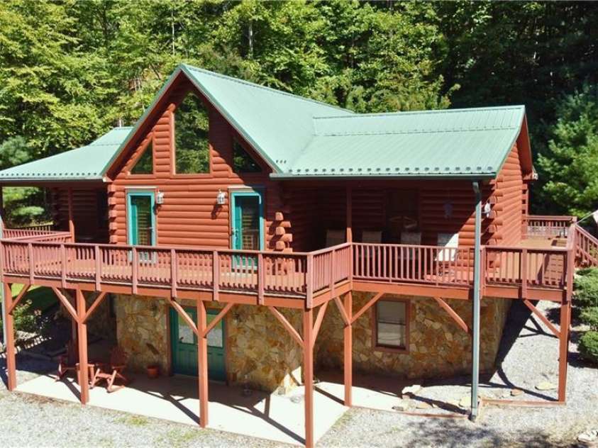 190 Molly Drive, McGrady, NC 28649.  MLS# CAR4430682, YatesRealty ID 54241. 