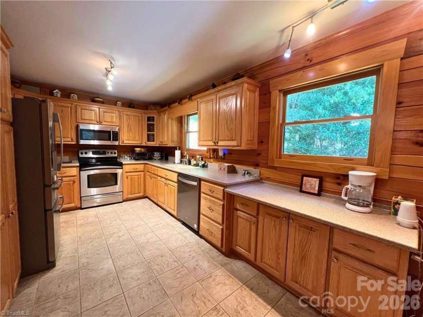 190 Molly Drive, McGrady, NC 28649.  MLS# CAR4430682, YatesRealty ID 54241. 