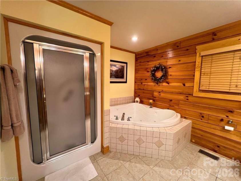 190 Molly Drive, McGrady, NC 28649.  MLS# CAR4430682, YatesRealty ID 54241. 