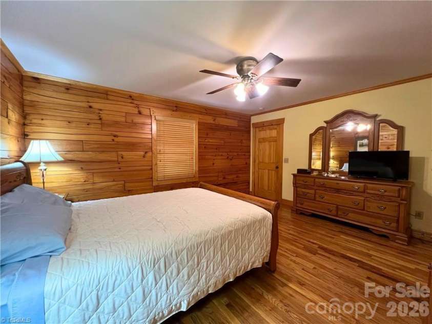 190 Molly Drive, McGrady, NC 28649.  MLS# CAR4430682, YatesRealty ID 54241. 