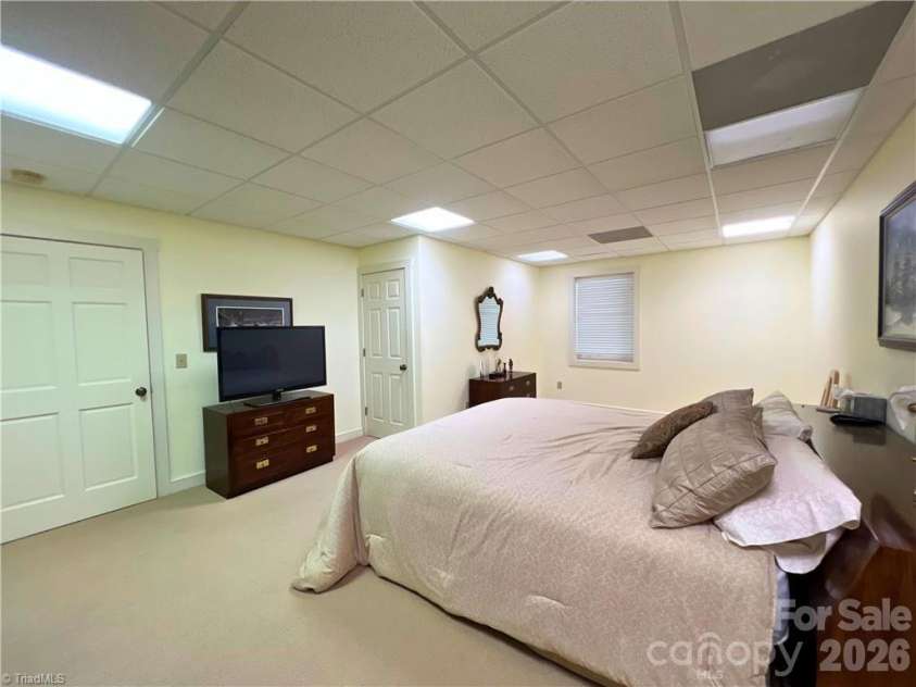 190 Molly Drive, McGrady, NC 28649.  MLS# CAR4430682, YatesRealty ID 54241. 