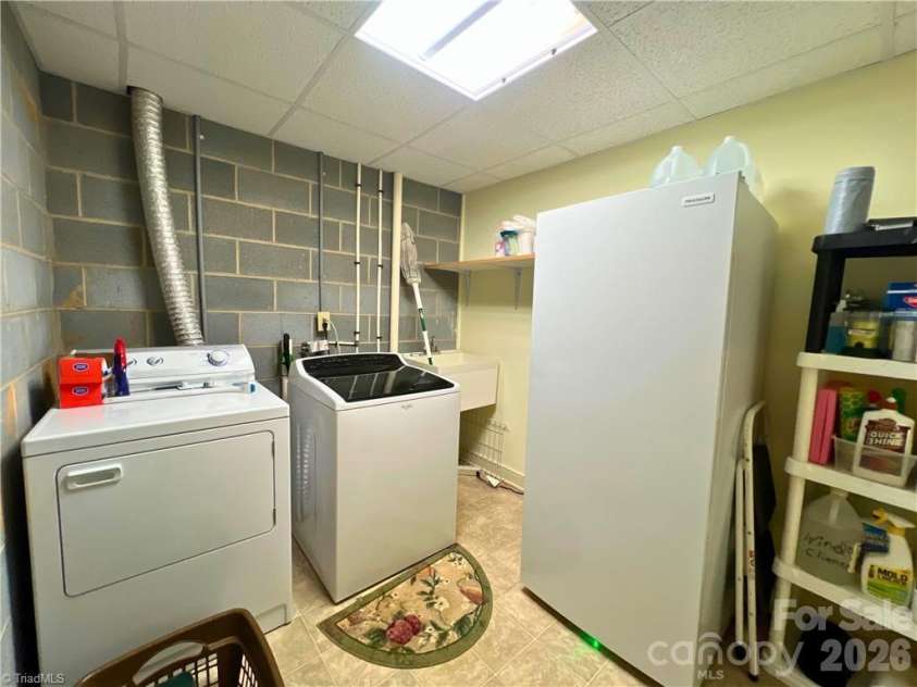 190 Molly Drive, McGrady, NC 28649.  MLS# CAR4430682, YatesRealty ID 54241. 