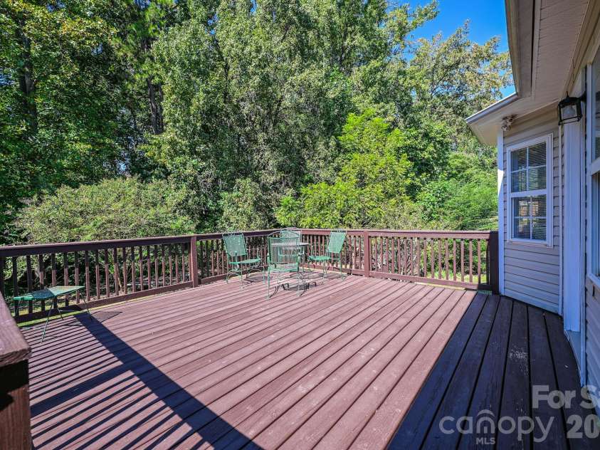 2425 River Chase Drive, Monroe, NC 28110.  MLS# CAR4429983, YatesRealty ID 54242. 
