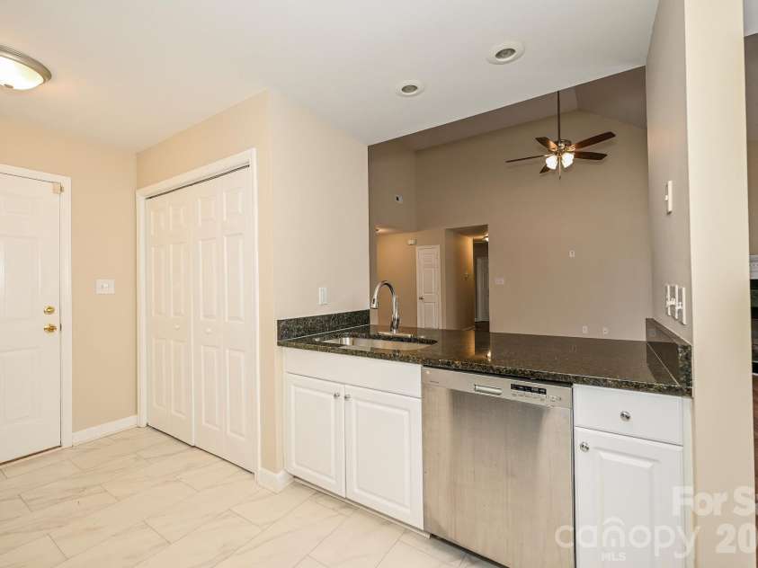 2425 River Chase Drive, Monroe, NC 28110.  MLS# CAR4429983, YatesRealty ID 54242. 