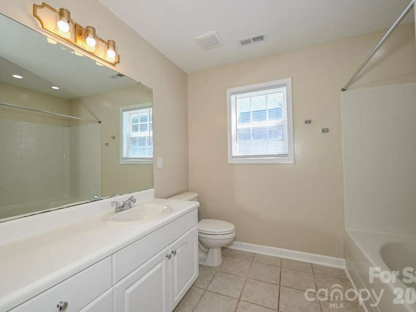 2425 River Chase Drive, Monroe, NC 28110.  MLS# CAR4429983, YatesRealty ID 54242. 