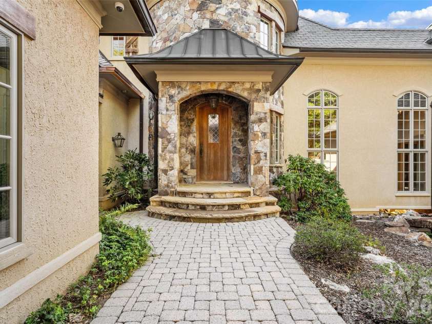 408 Oakmont Lane, Waxhaw, NC 28173.  MLS# CAR4430595, YatesRealty ID 54243. 
