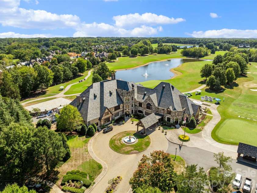 408 Oakmont Lane, Waxhaw, NC 28173.  MLS# CAR4430595, YatesRealty ID 54243. 