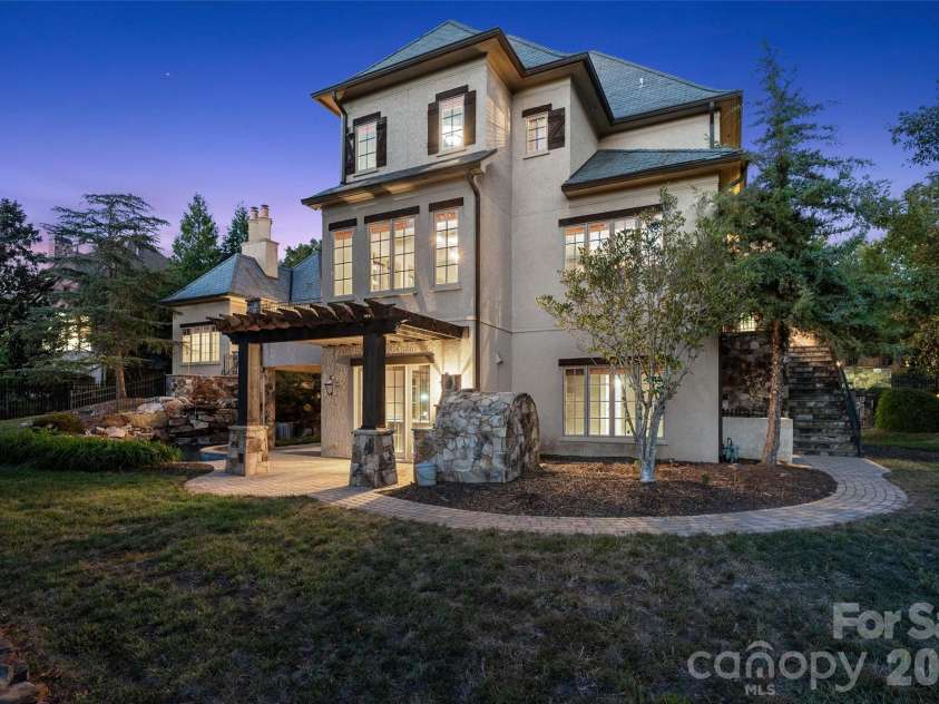 408 Oakmont Lane, Waxhaw, NC 28173.  MLS# CAR4430595, YatesRealty ID 54243. 