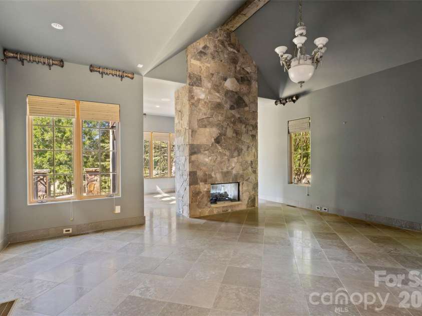 408 Oakmont Lane, Waxhaw, NC 28173.  MLS# CAR4430595, YatesRealty ID 54243. 