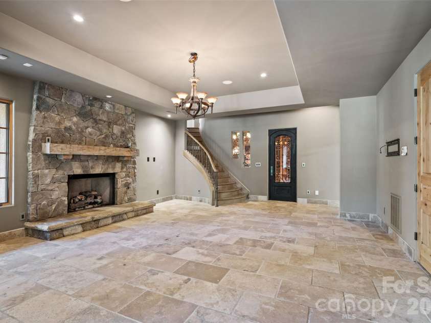 408 Oakmont Lane, Waxhaw, NC 28173.  MLS# CAR4430595, YatesRealty ID 54243. 