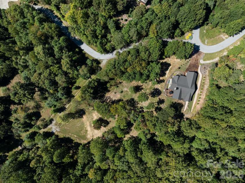 945 Somersby Park, Hendersonville, NC 28739.  MLS# CAR4430657, YatesRealty ID 54244. 