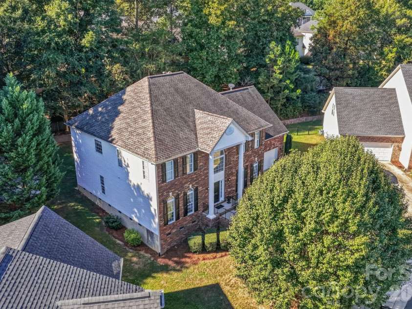 2502 Sandy Ridge Lane, Matthews, NC 28105.  MLS# CAR4430552, YatesRealty ID 54246. 