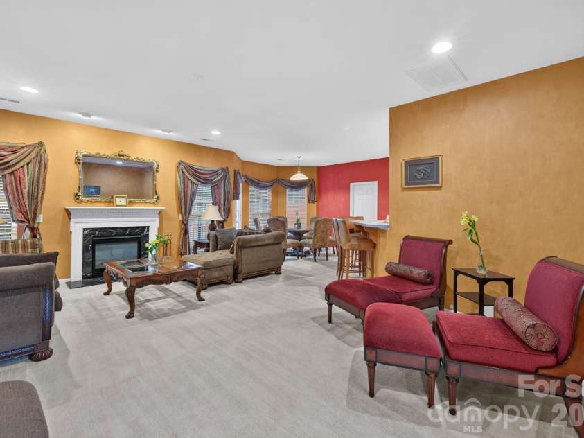 2502 Sandy Ridge Lane, Matthews, NC 28105.  MLS# CAR4430552, YatesRealty ID 54246. 