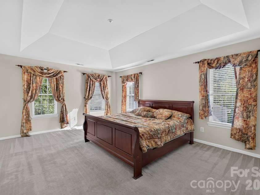 2502 Sandy Ridge Lane, Matthews, NC 28105.  MLS# CAR4430552, YatesRealty ID 54246. 