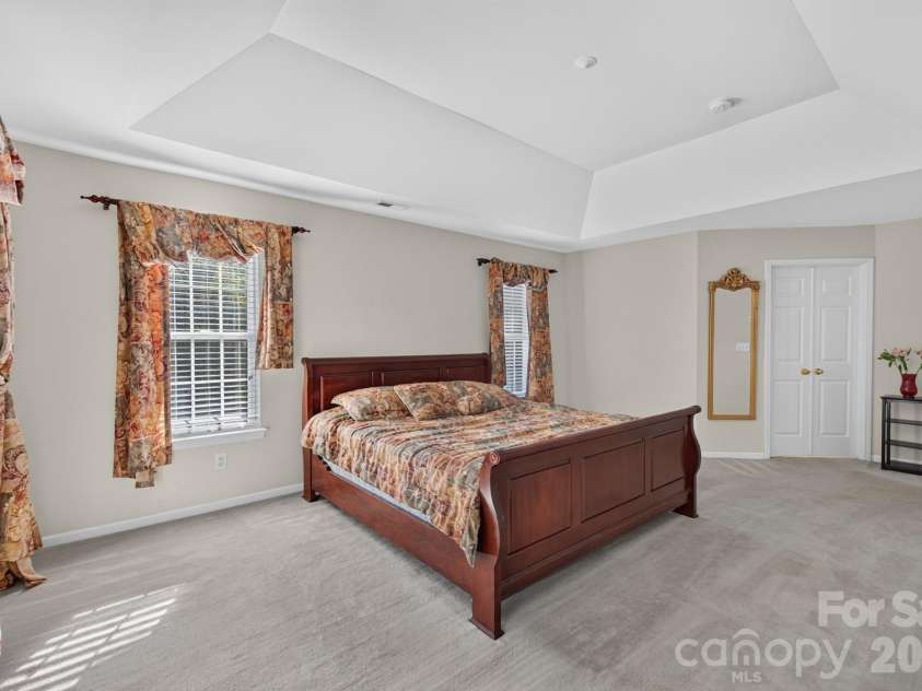 2502 Sandy Ridge Lane, Matthews, NC 28105.  MLS# CAR4430552, YatesRealty ID 54246. 